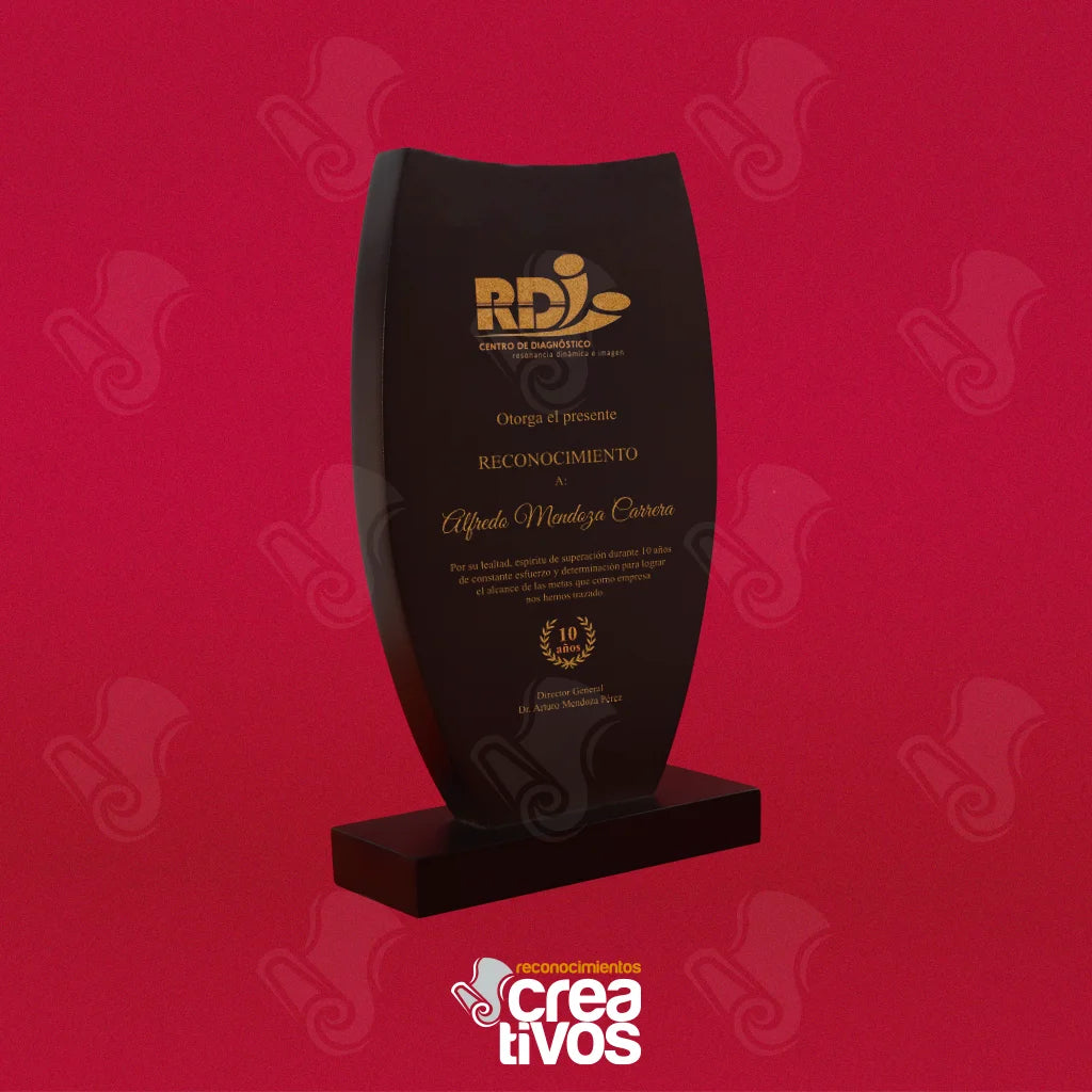 Reconocimiento de Madera Personalizado Insignia Ovalada Acabado Café