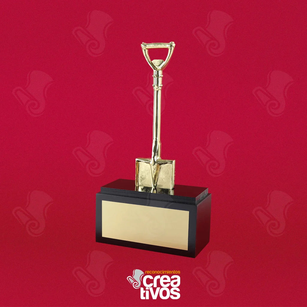 Reconocimiento Metálico Diseño Pala Dorada