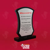 Reconocimiento de Madera Personalizado Escudo Rectangular Acabado Negro